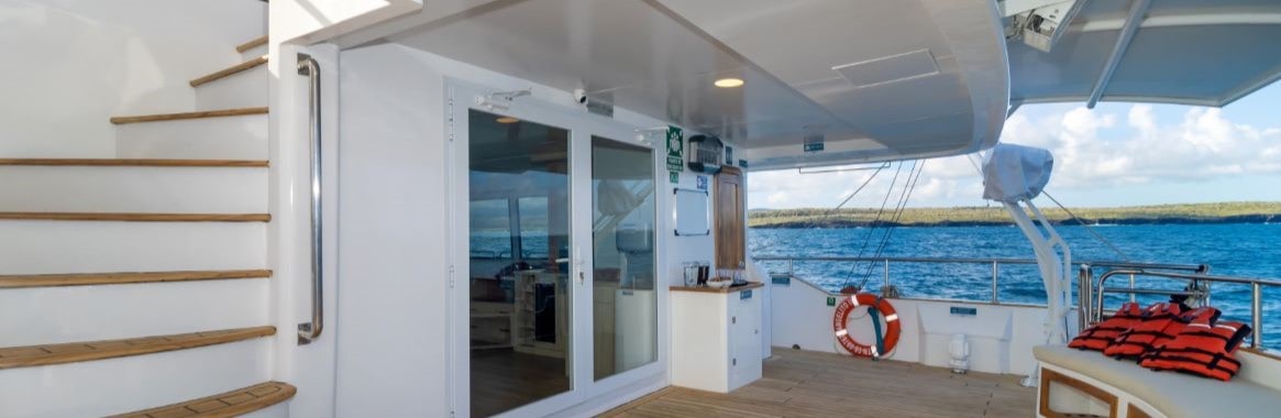 galapagos angel yacht porch -