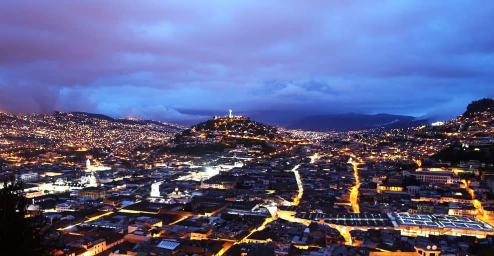 Quito_night