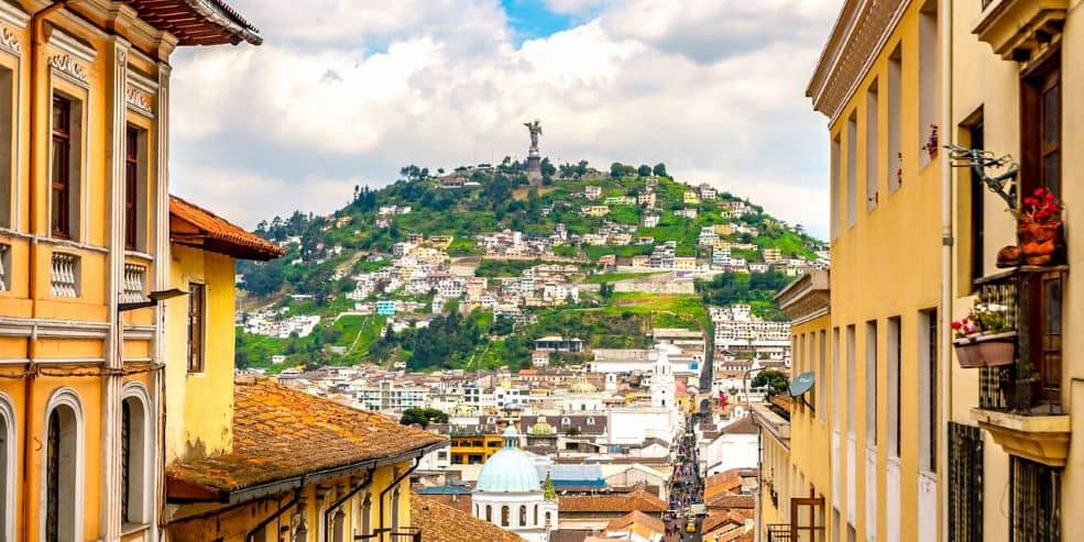 Quito_panecillo